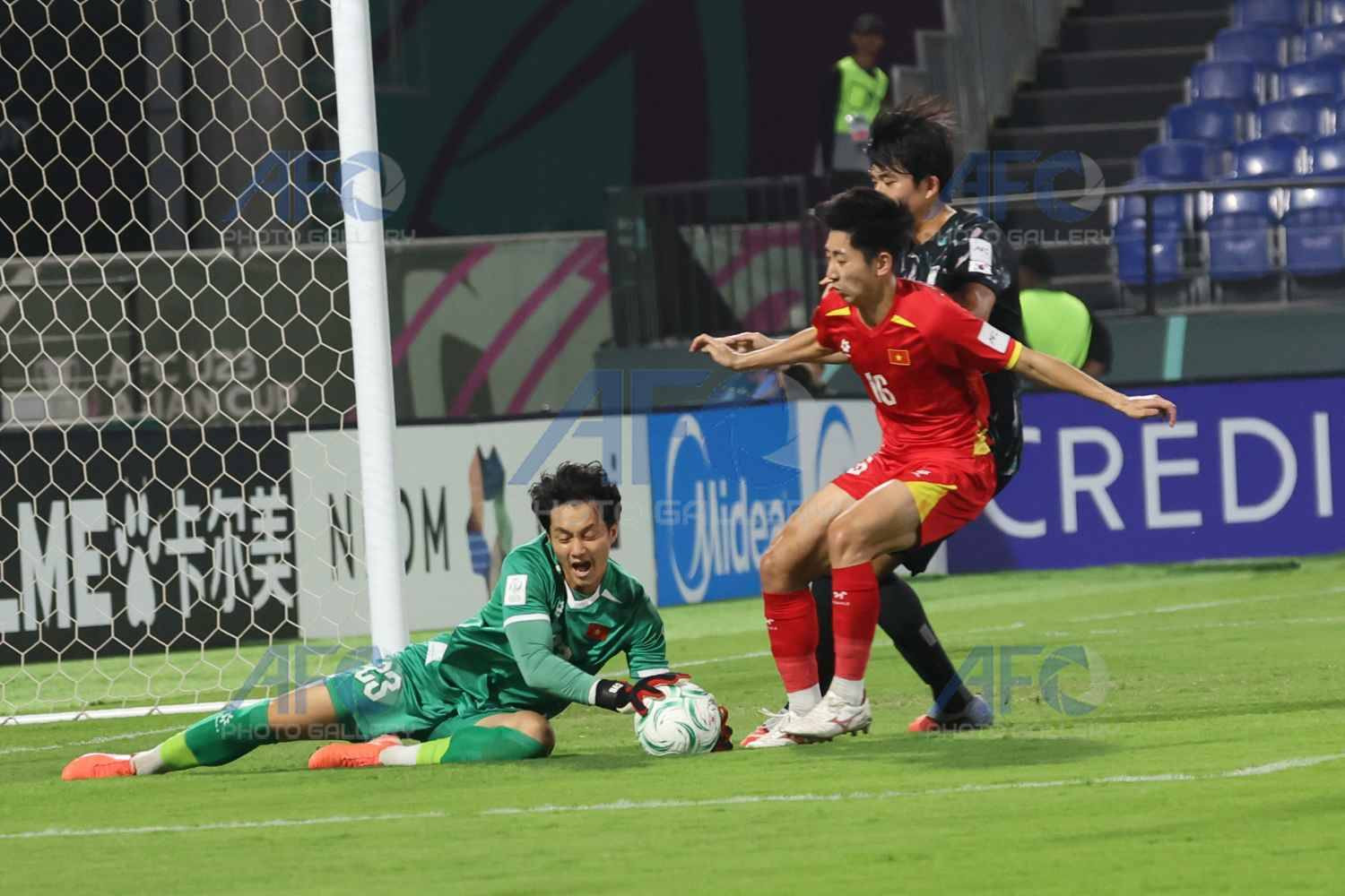 Thắng U23 Hàn Quốc sau loạt đá luân lưu, U23 Việt Nam giành HCĐ châu Á