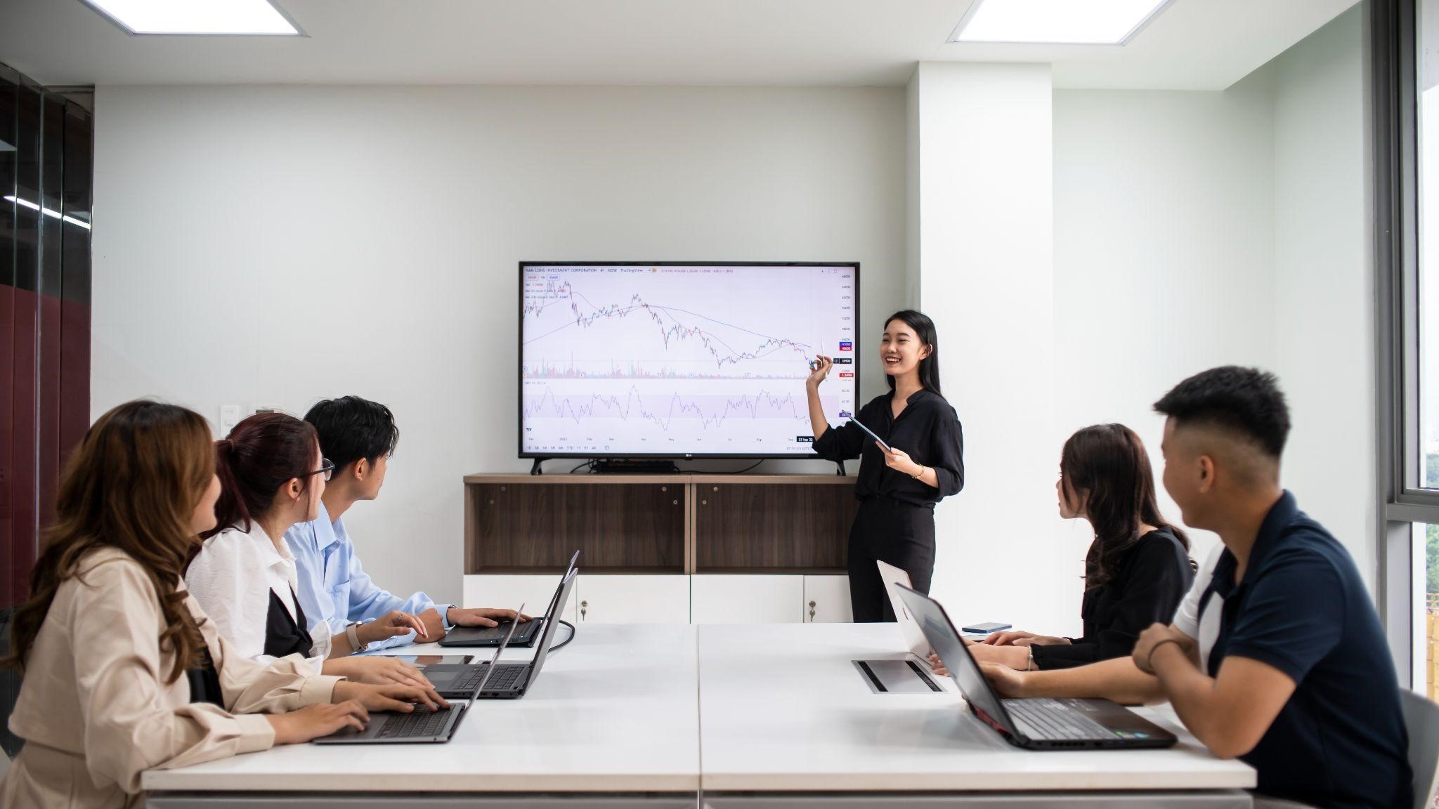 Sàn Thương mại Điện tử khấu trừ thuế: Vì vậy, người bán online còn cần kế toán không?