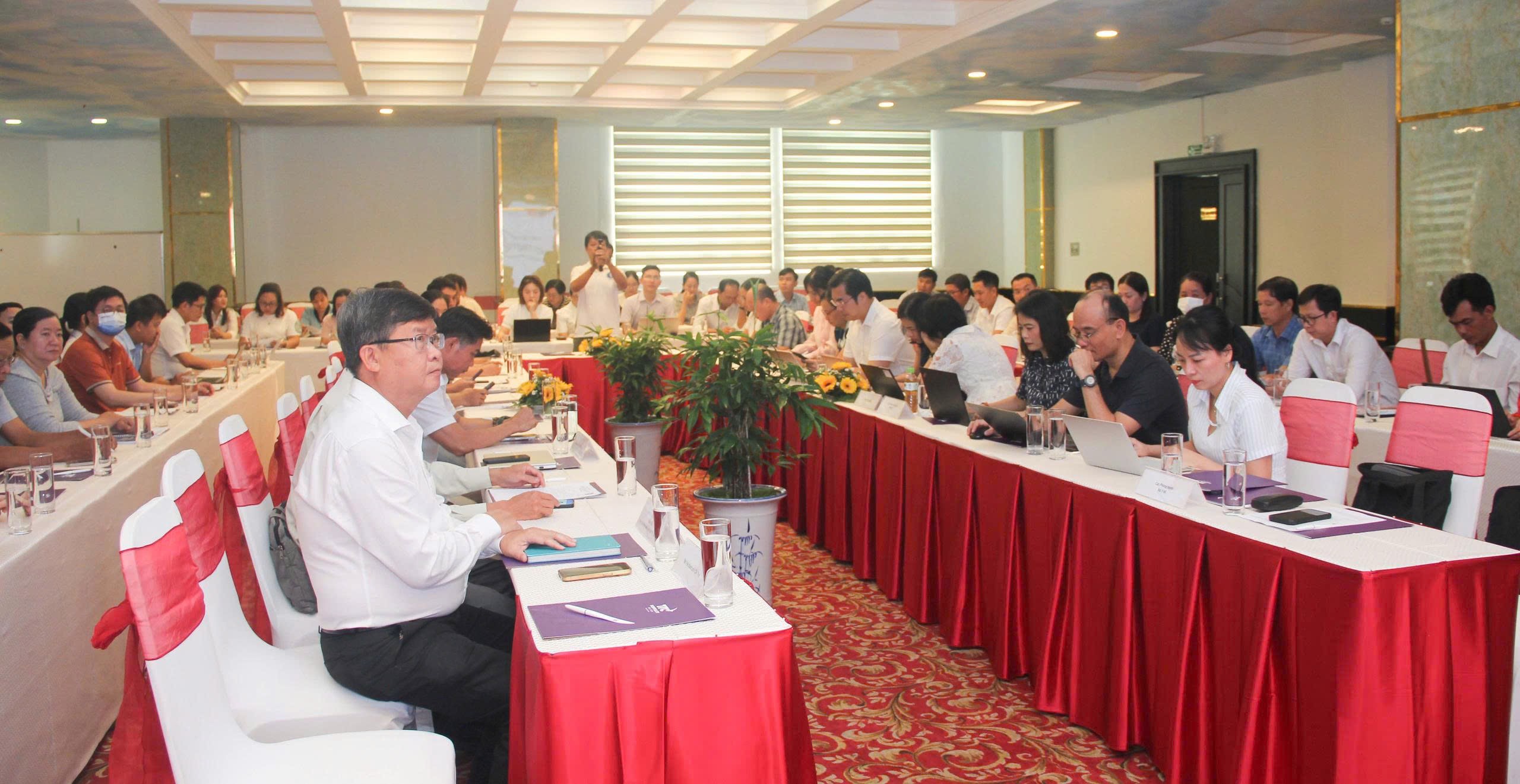 Hội thảo, tập huấn xác định nhu cầu, lập dự toán ngân sách y tế cho các xã, phường