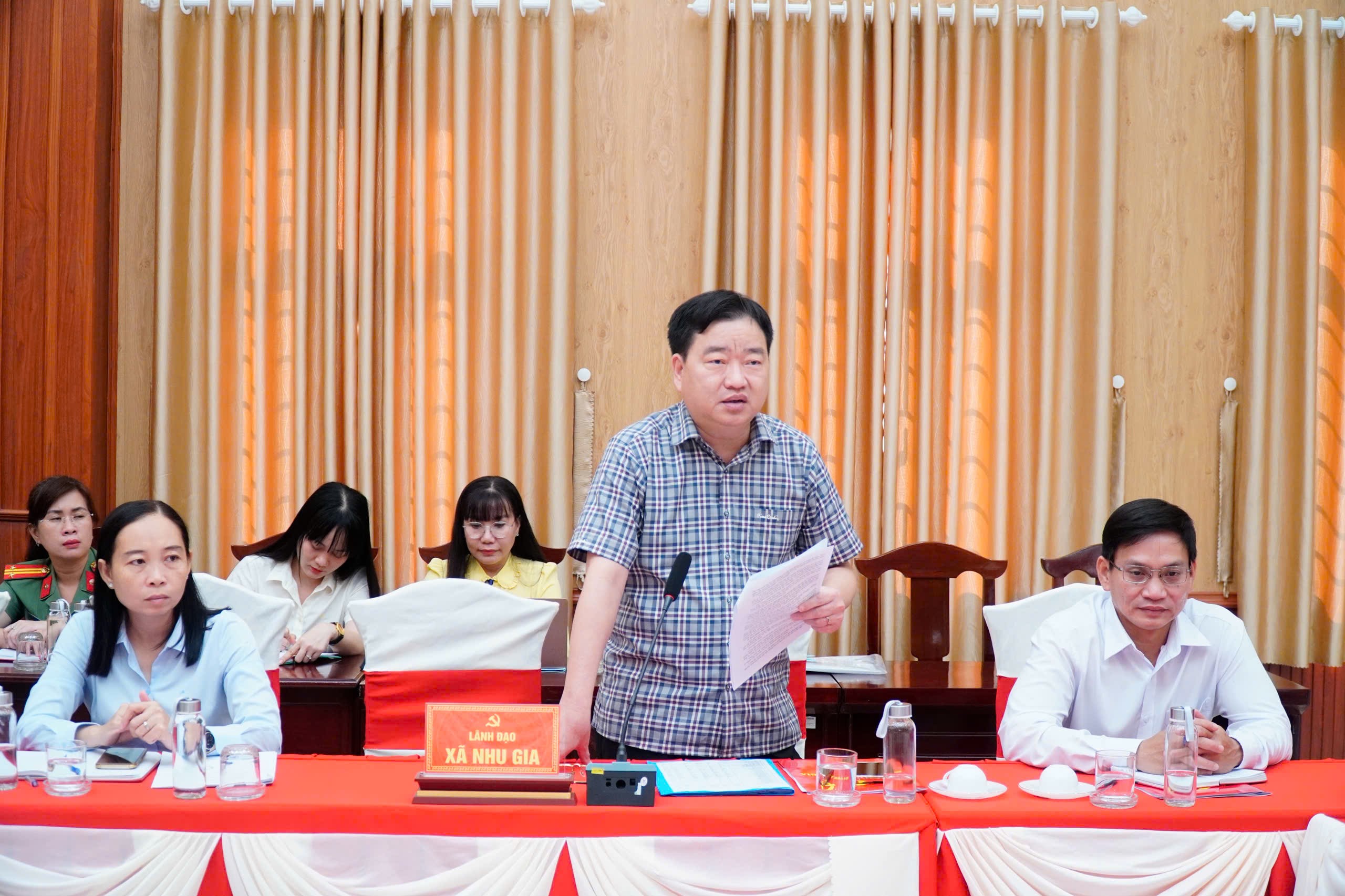 Phó Chủ tịch UBND thành phố Nguyễn Văn Khởi dự sơ kết công tác 9 tháng đầu năm 2026 của xã Hòa Tú và Nhu Gia